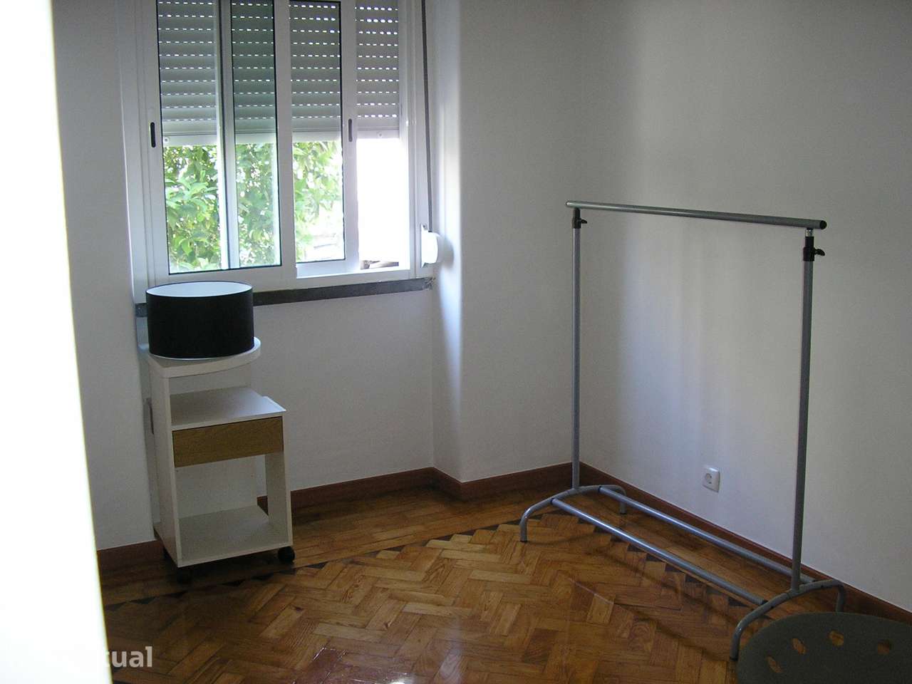 T2 em Odivelas, pronto a habitar, ideal para estudantes - Grande imagem: 4/9