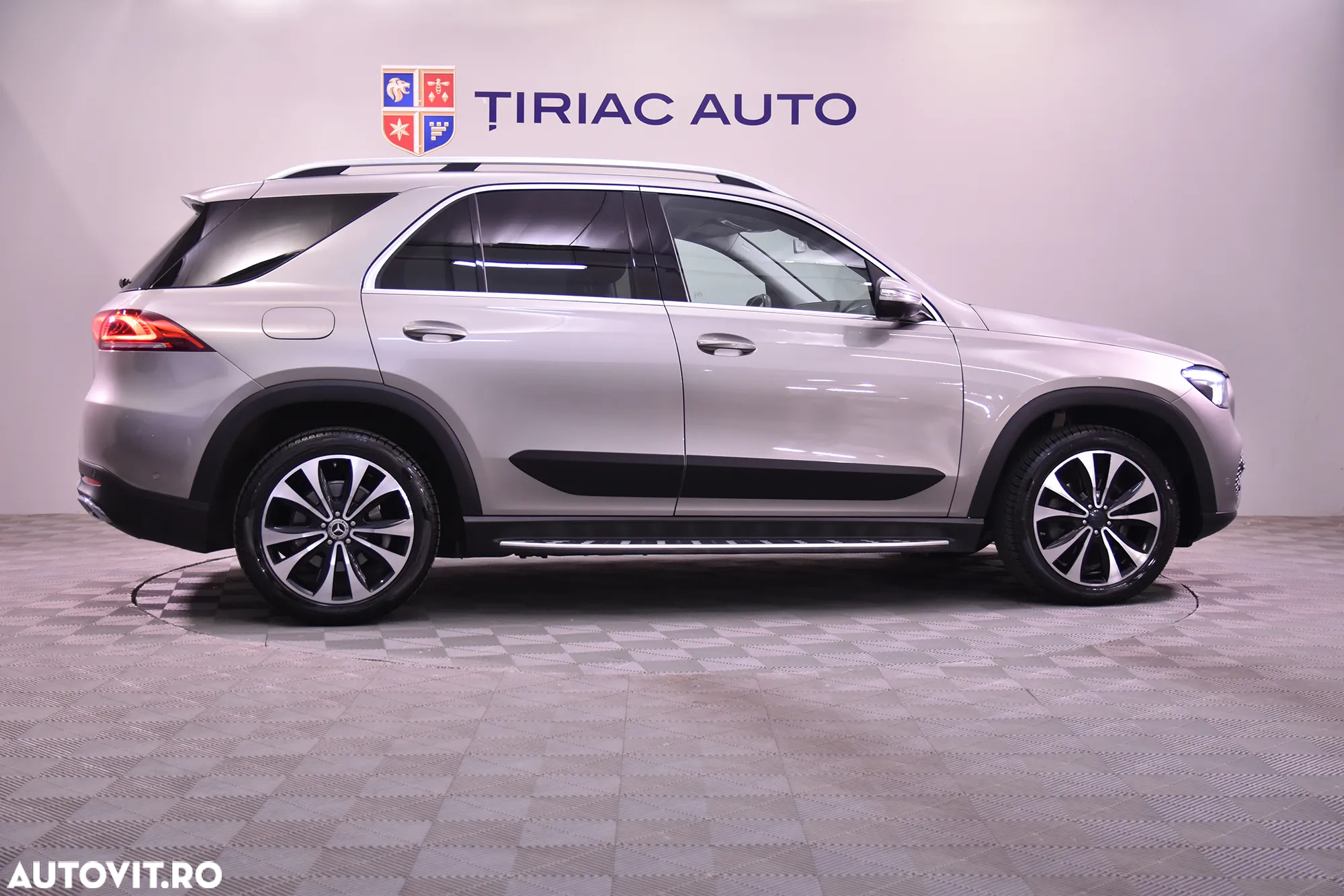 Mercedes-Benz GLE 300 d 4MATIC - 6