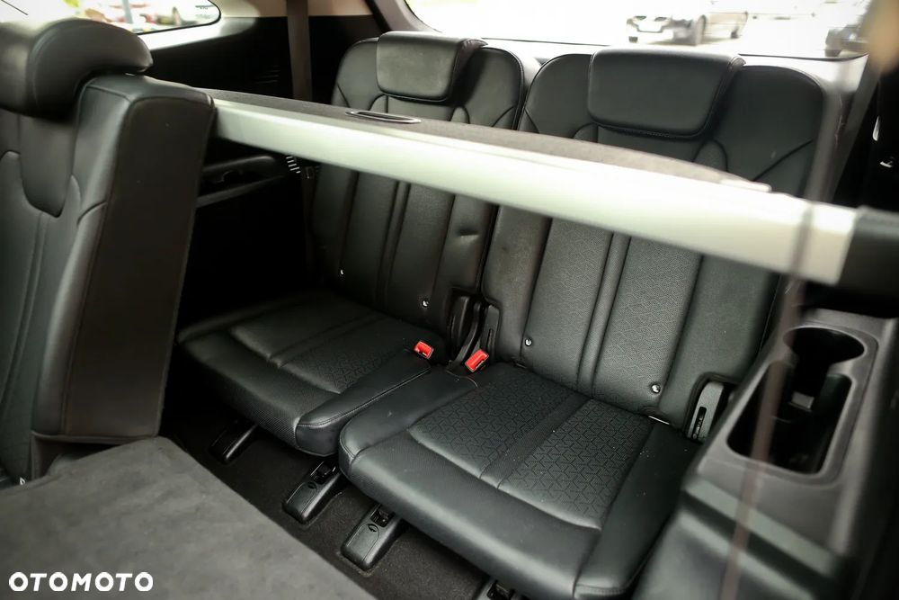 Kia Sorento - 22