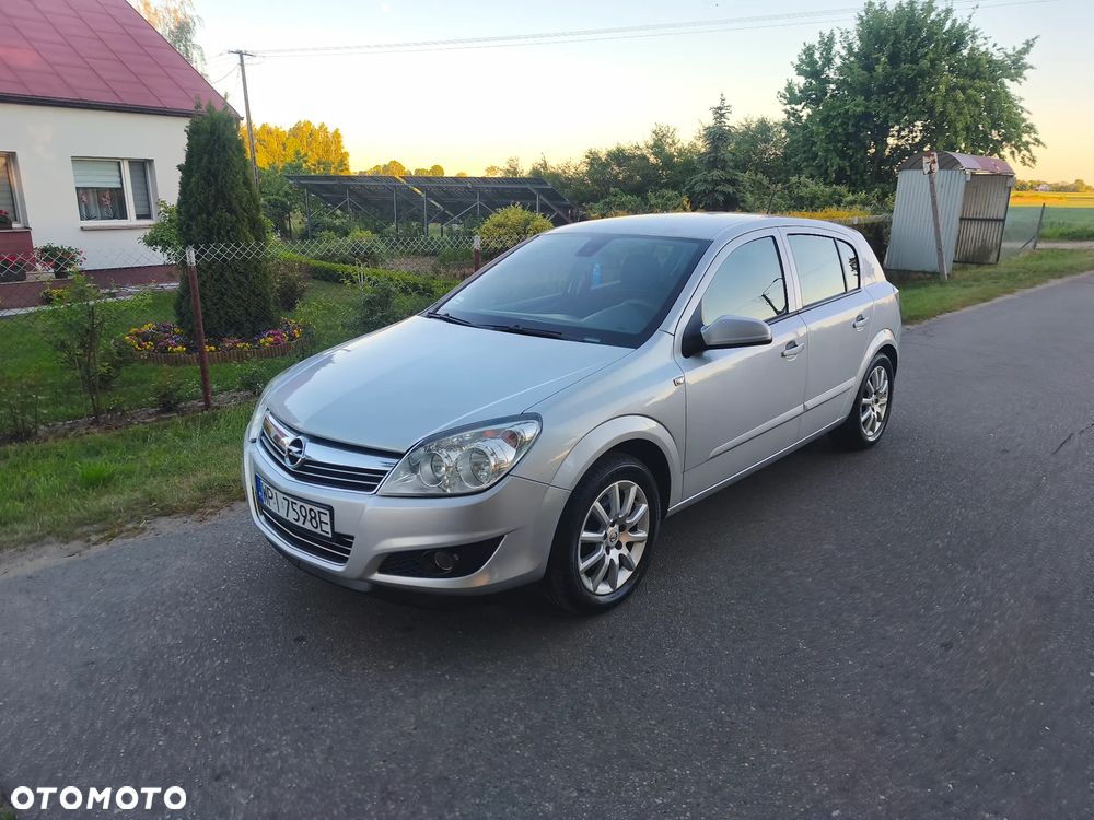 Opel Astra 1.6 Enjoy - 1