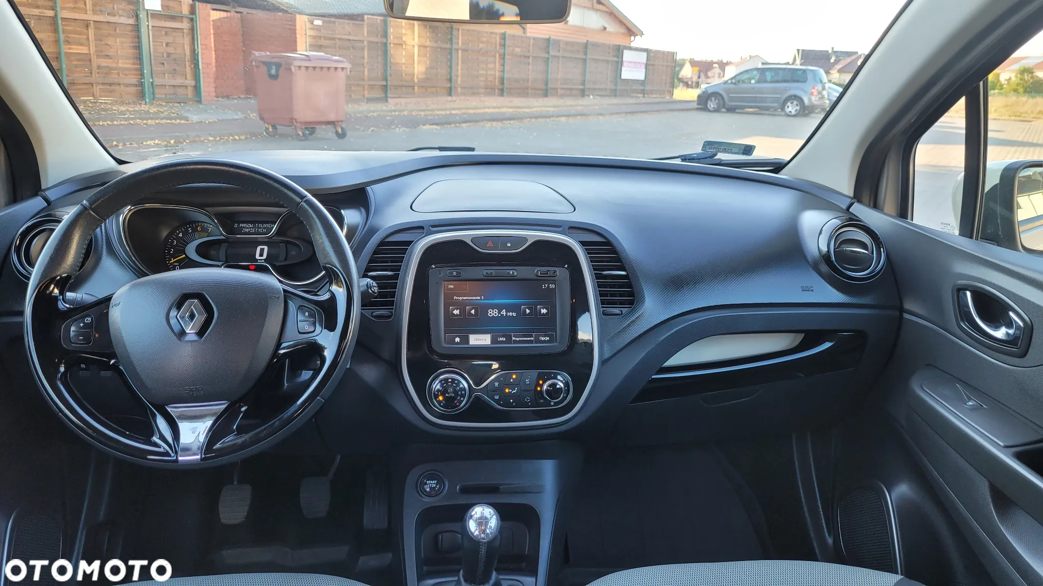 Renault Captur - 3