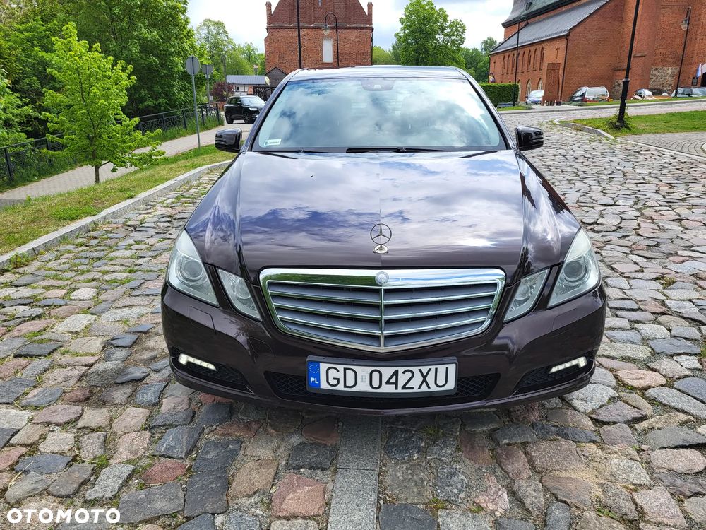 Mercedes-Benz Klasa E 220 CDI DPF BlueEFFICIENCY Automatik Elegance - 13