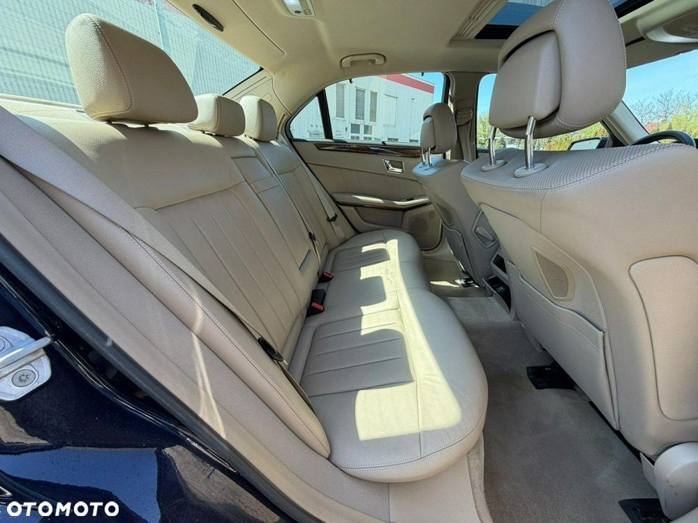 Mercedes-Benz Klasa E 500 4-Matic Avantgarde - 14