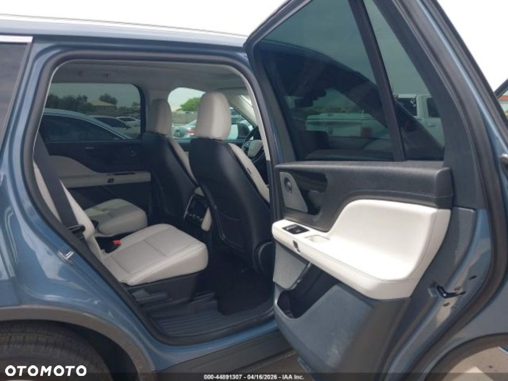 Lincoln Aviator - 14