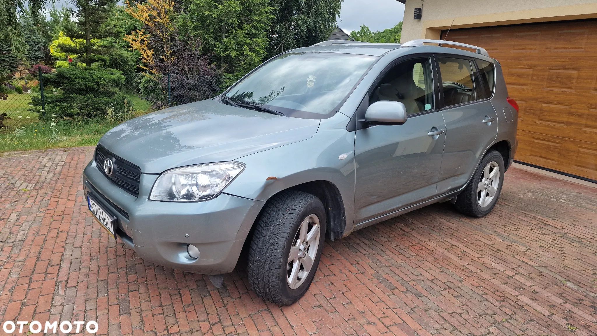 Toyota RAV4 2.0 VVT-i Premium - 1