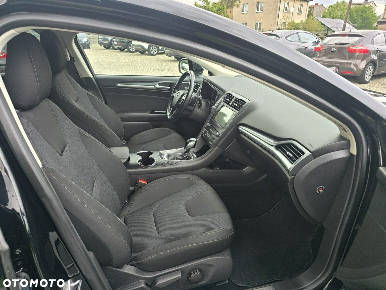 Ford Mondeo - 11