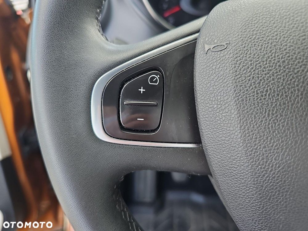 Renault Captur - 15