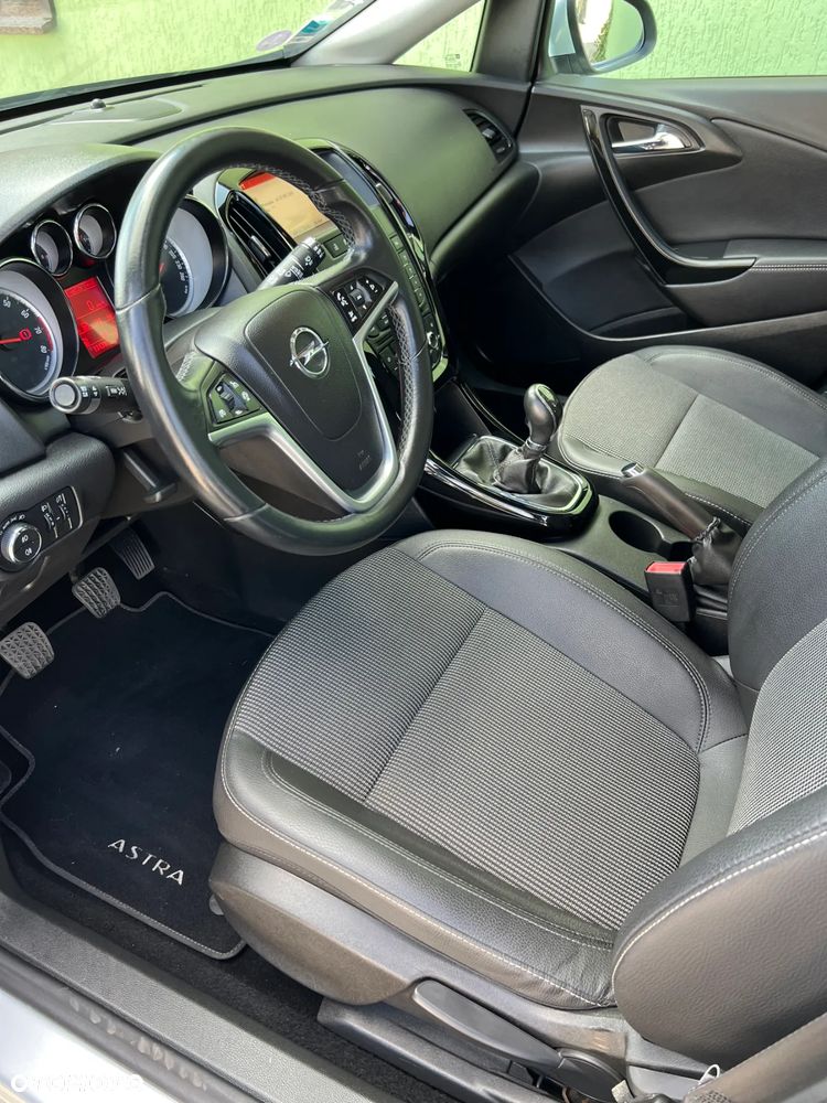 Opel Astra - 10