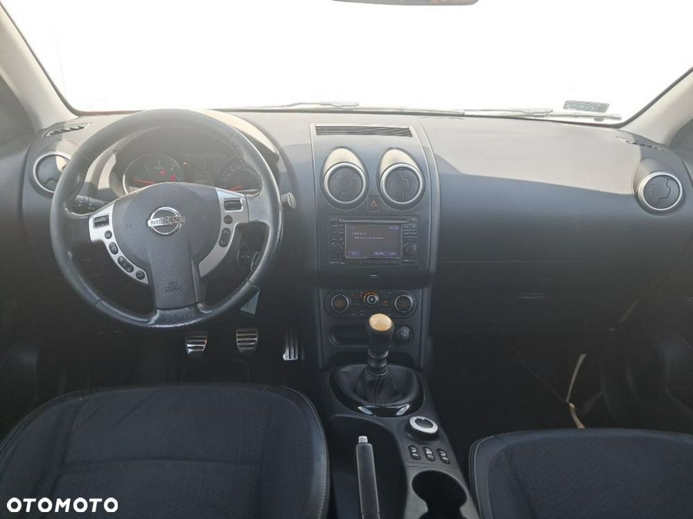 Nissan Qashqai+2 - 11