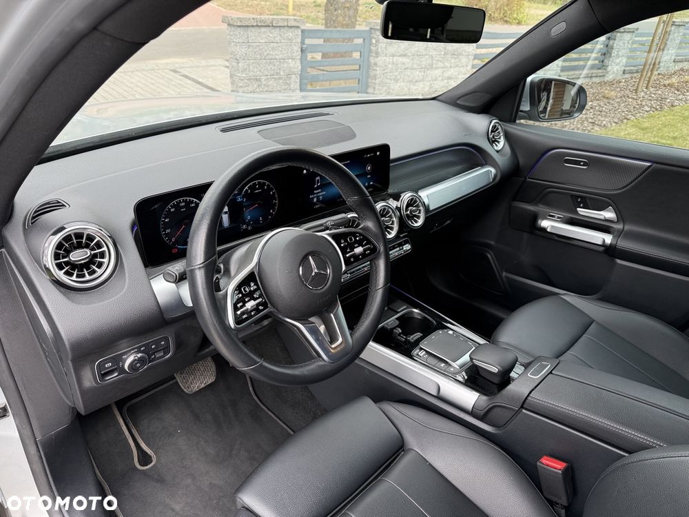Mercedes-Benz GLB 250 8G-DCT Progressive - 16