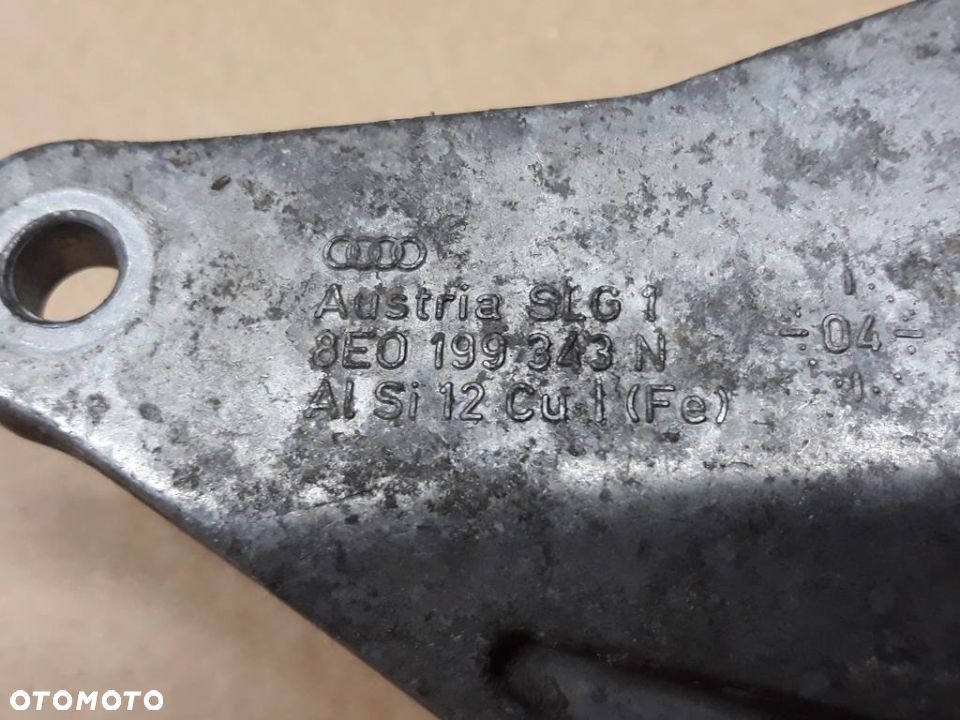 Łapa podpora Mocowanie Poduszki Silnika 8E0199343N A4 B6 B7 - 2