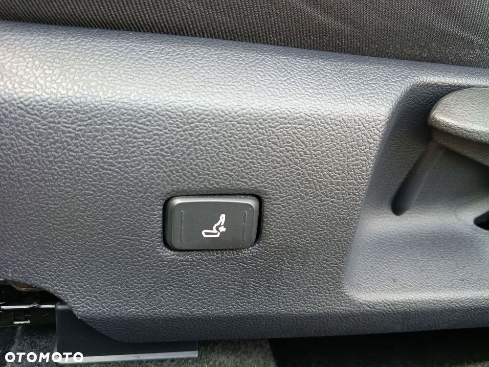 Toyota Corolla 1.8 Hybrid Comfort - 19