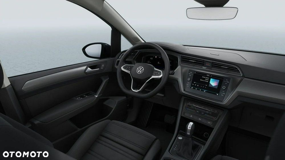 Volkswagen Touran - 11