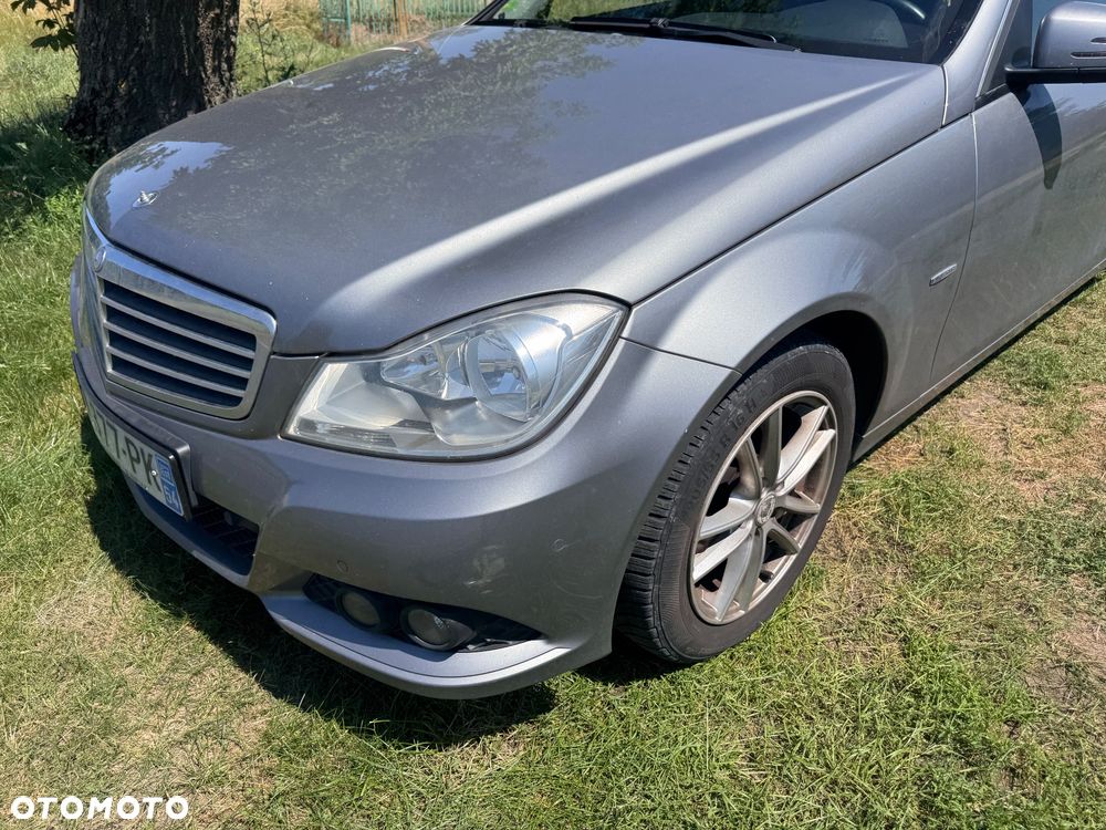 Mercedes-Benz Klasa C 220 CDI DPF Elegance - 3