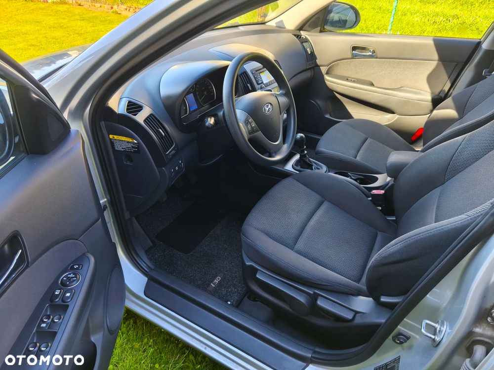 Hyundai i30 i30cw 1.6 Edition Plus - 10