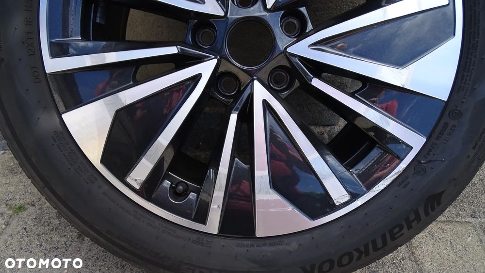 SKODA SUPERB IV 3P0 7.5Jx17H2 ET41 5X112 - felga - 3