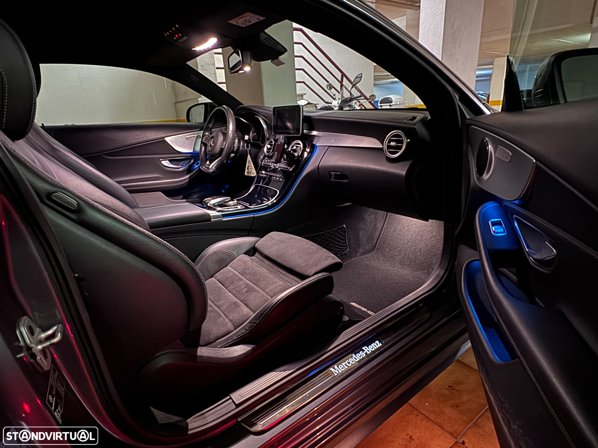 Mercedes-Benz C 220 d Coupe 9G-TRONIC AMG Line - 14
