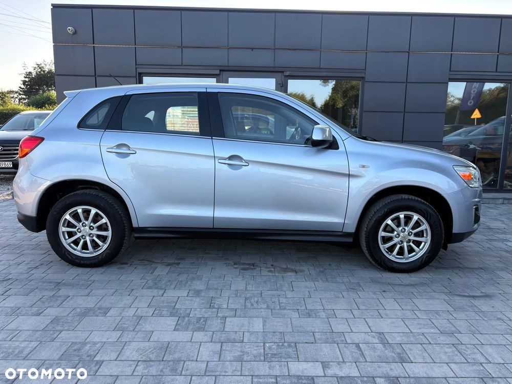 Mitsubishi ASX - 5