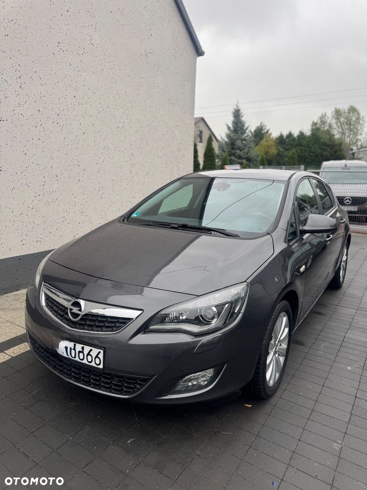 Opel Astra 1.4 Turbo Exklusiv - 19