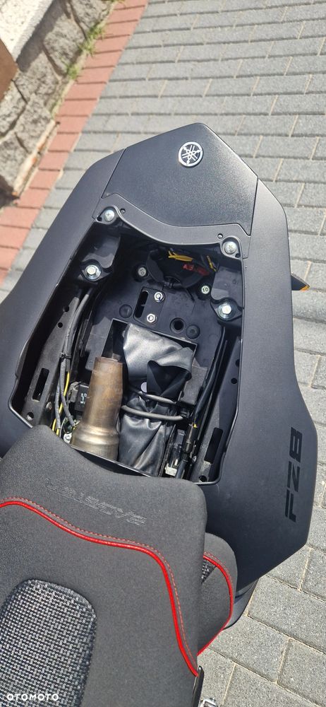 Yamaha FZ8 - 18