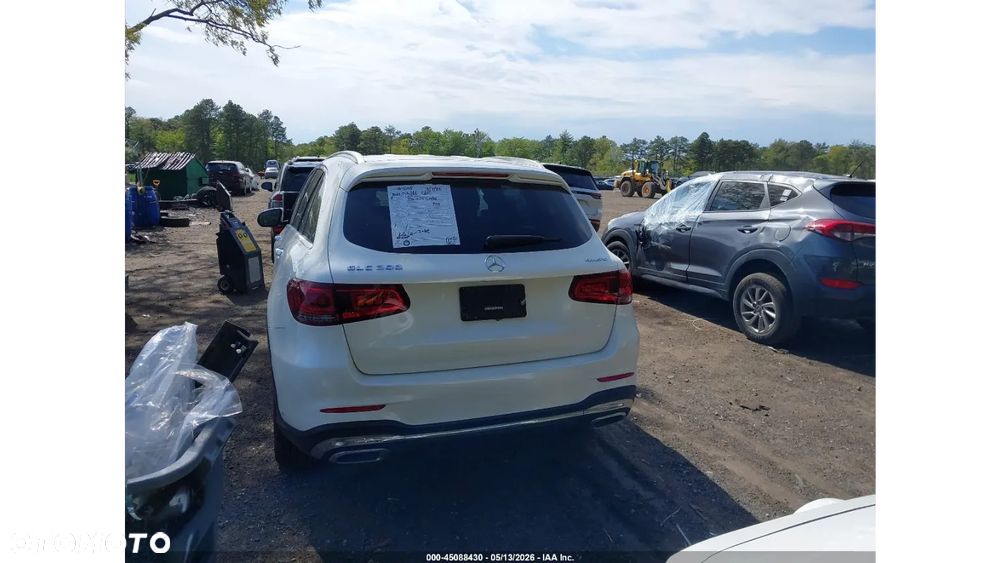 Mercedes-Benz GLC 300 4Matic 9G-TRONIC AMG Line - 10
