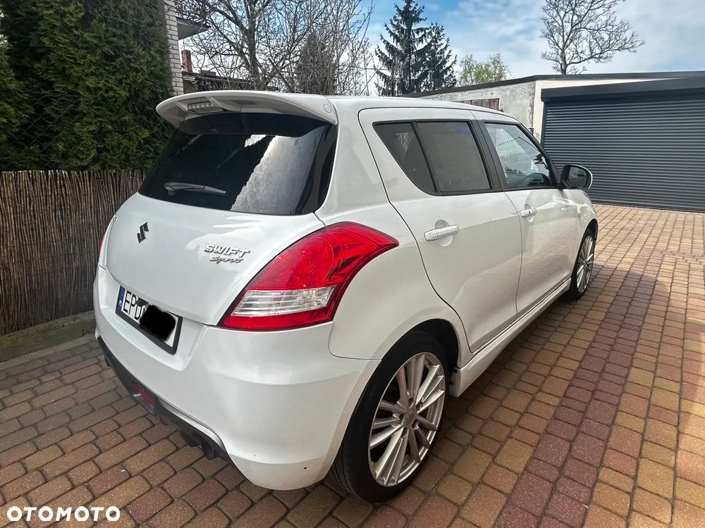 Suzuki Swift - 4