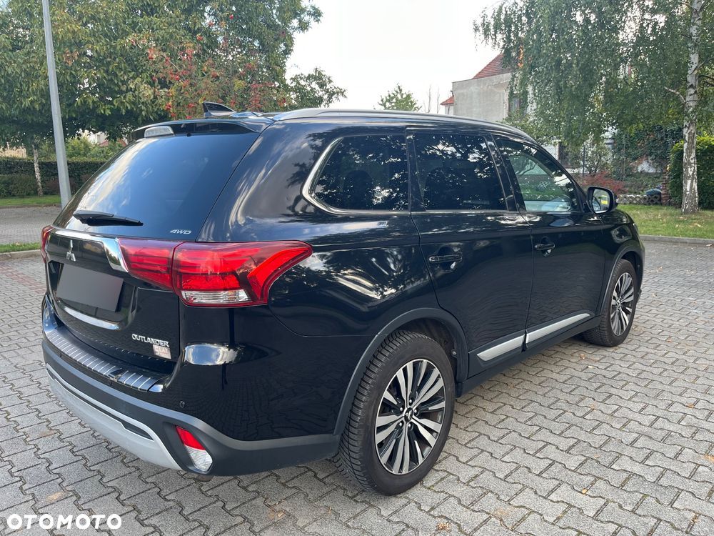 Mitsubishi Outlander 2.0 Intense + SDA 4WD CVT - 8