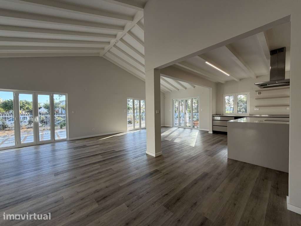 Excelente moradia T5 renovada para arrendamento em Marisol - Grande imagem: 5/57