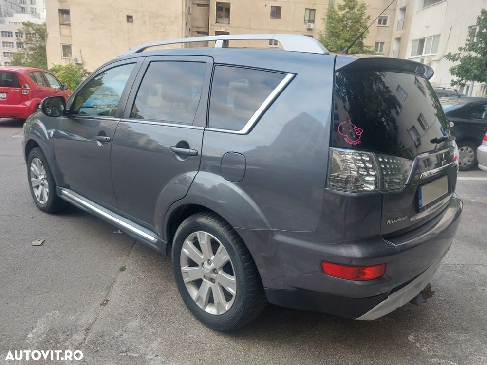 Mitsubishi Outlander 2.2 DI-D 4WD TC-SST Intense+ A05 - 6