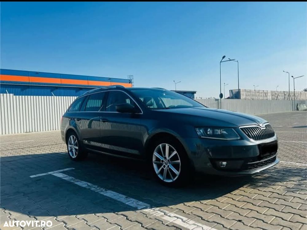 Skoda Octavia 1.6 TDI DSG Ambition - 1