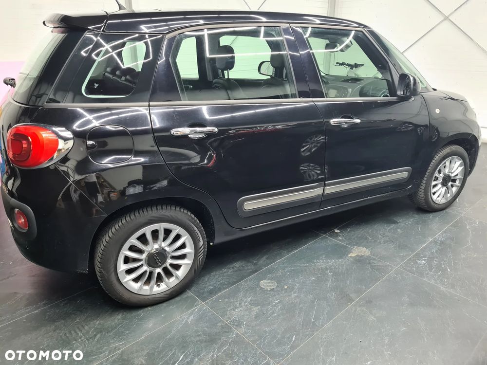 Fiat 500L 1.4 16V Urban Edition - 25