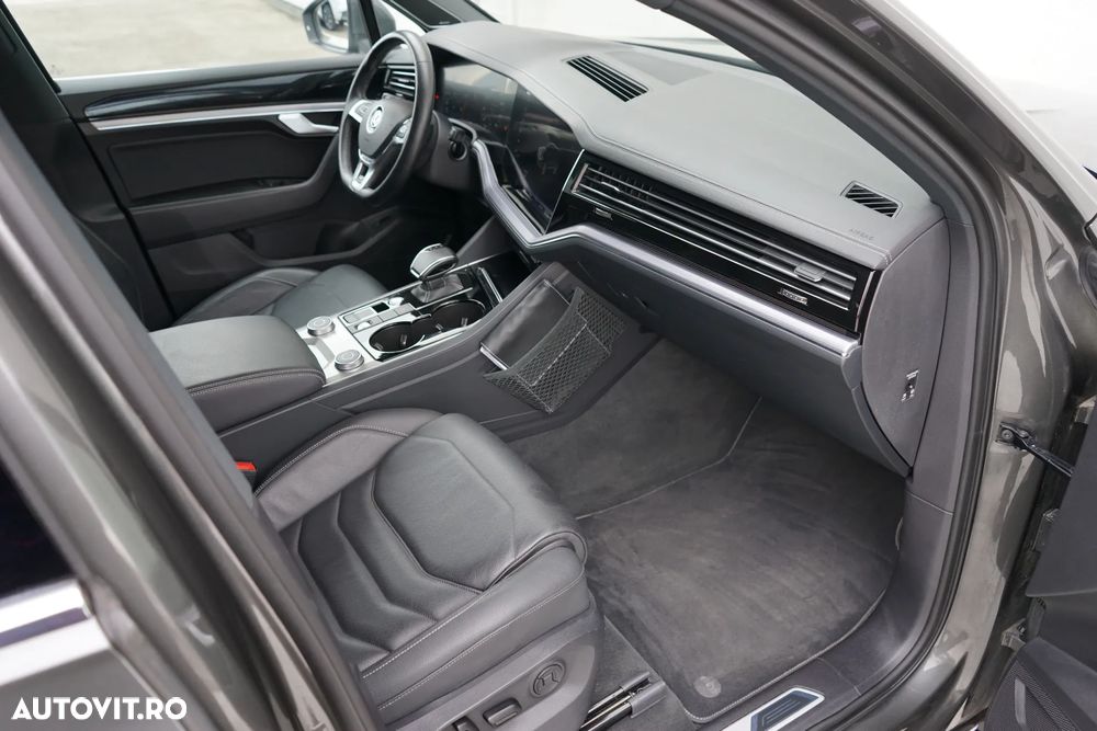 Volkswagen Touareg 3.0 V6 TDI 4Motion DPF Automatik R-Line - 28