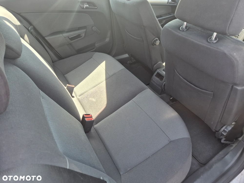Opel Astra 1.6 Cosmo - 9