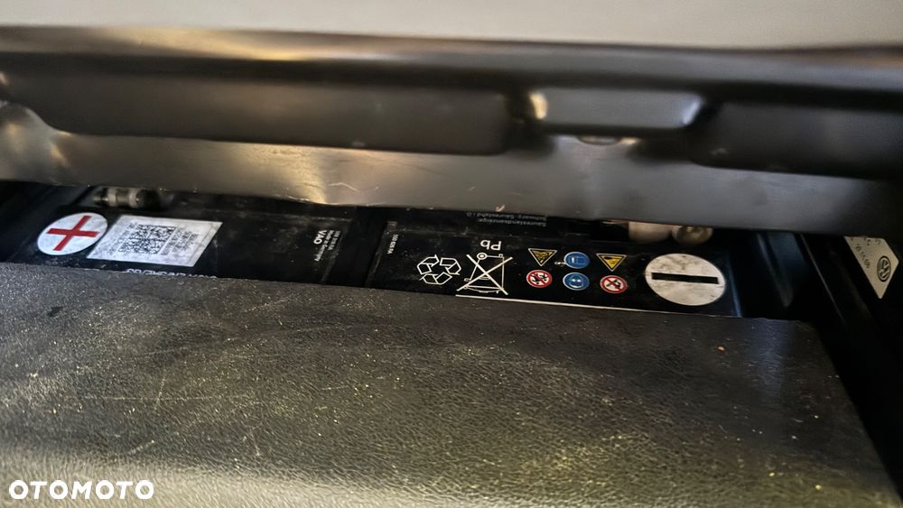 Volkswagen Transporter Caravelle Kurz (7.Si.) - 27