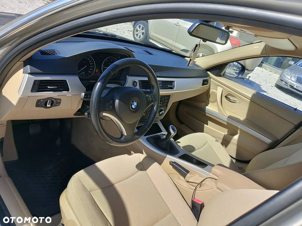 BMW Seria 3 - 13