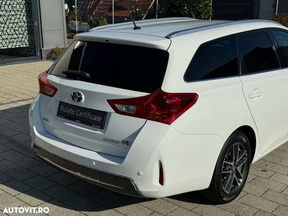 Toyota Auris 1.8 L VVT-i TS Hybrid Luna - 10