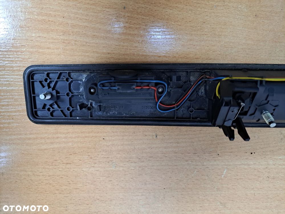 Volvo V70 III XC70 II BLENDA KLAPY BAGAŻNIKA Podświetlenie Tablicy 31301162 - 4