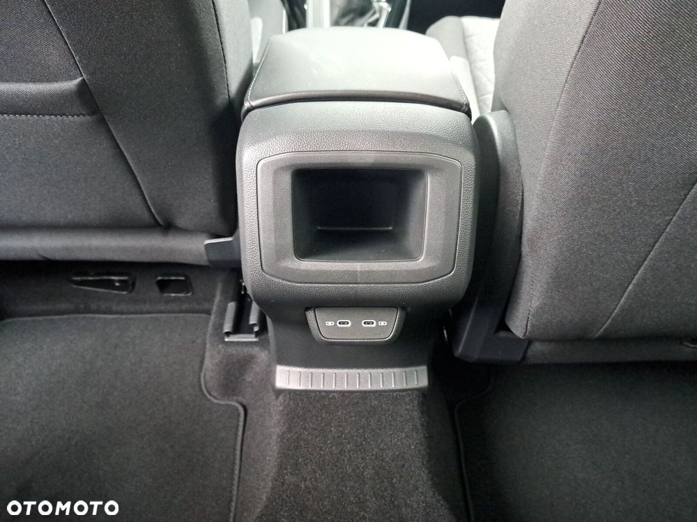 Volkswagen T-Cross 1.0 TSI Life Plus - 38