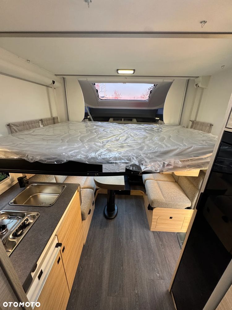 Ford Chausson 788 First Line - 19