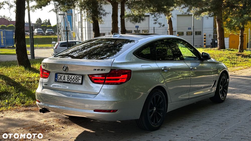 BMW 3GT 328i xDrive Luxury Line - 7