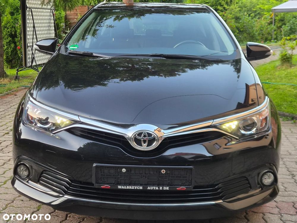 Toyota Auris - 12