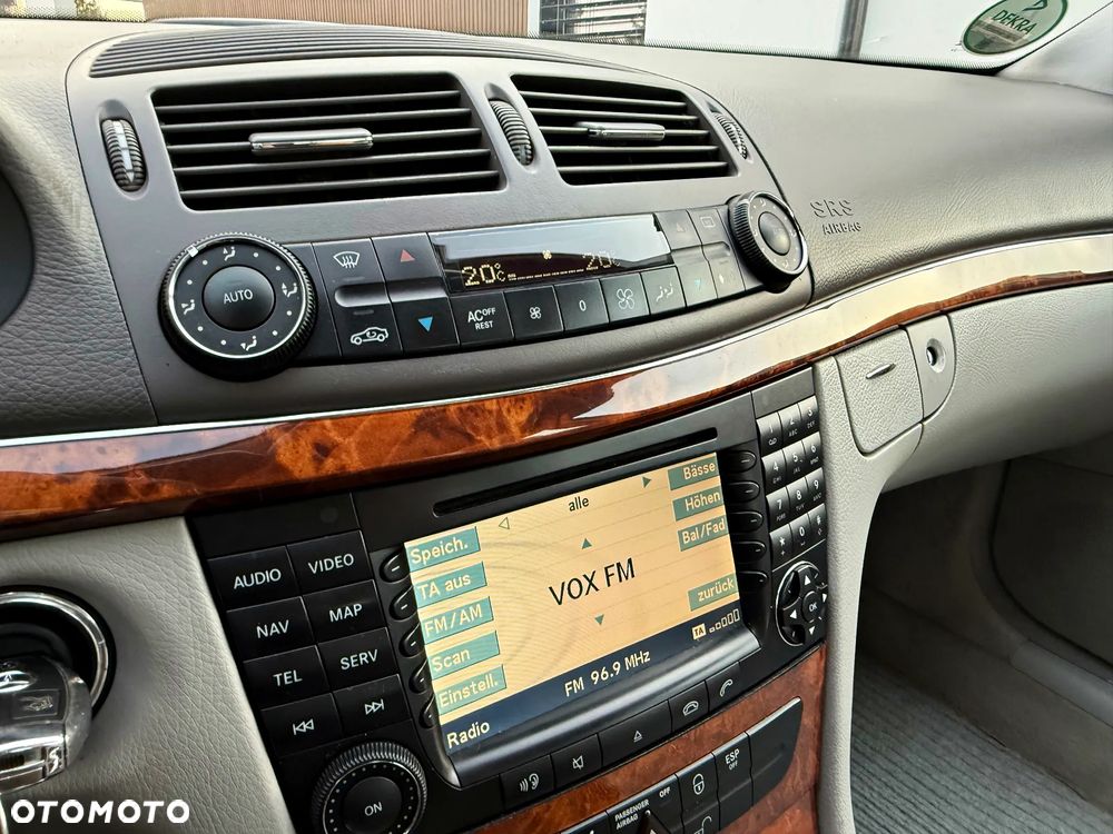 Mercedes-Benz Klasa E 220 CDI Automatik Elegance - 12