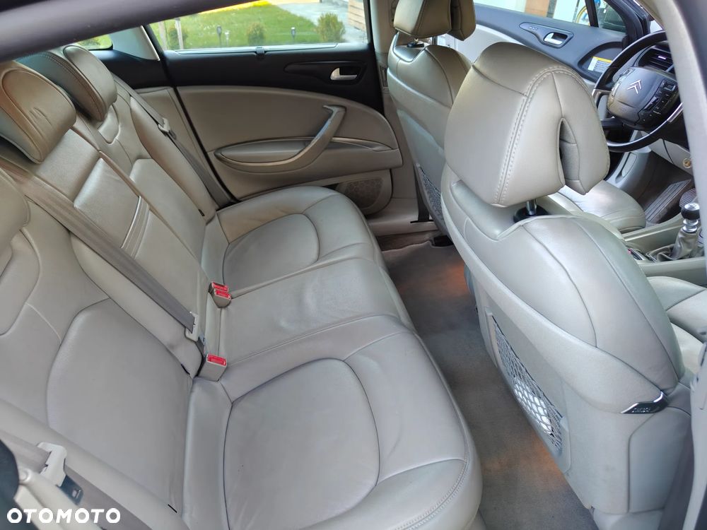 Citroën C5 HDi 140 FAP Exclusive - 16