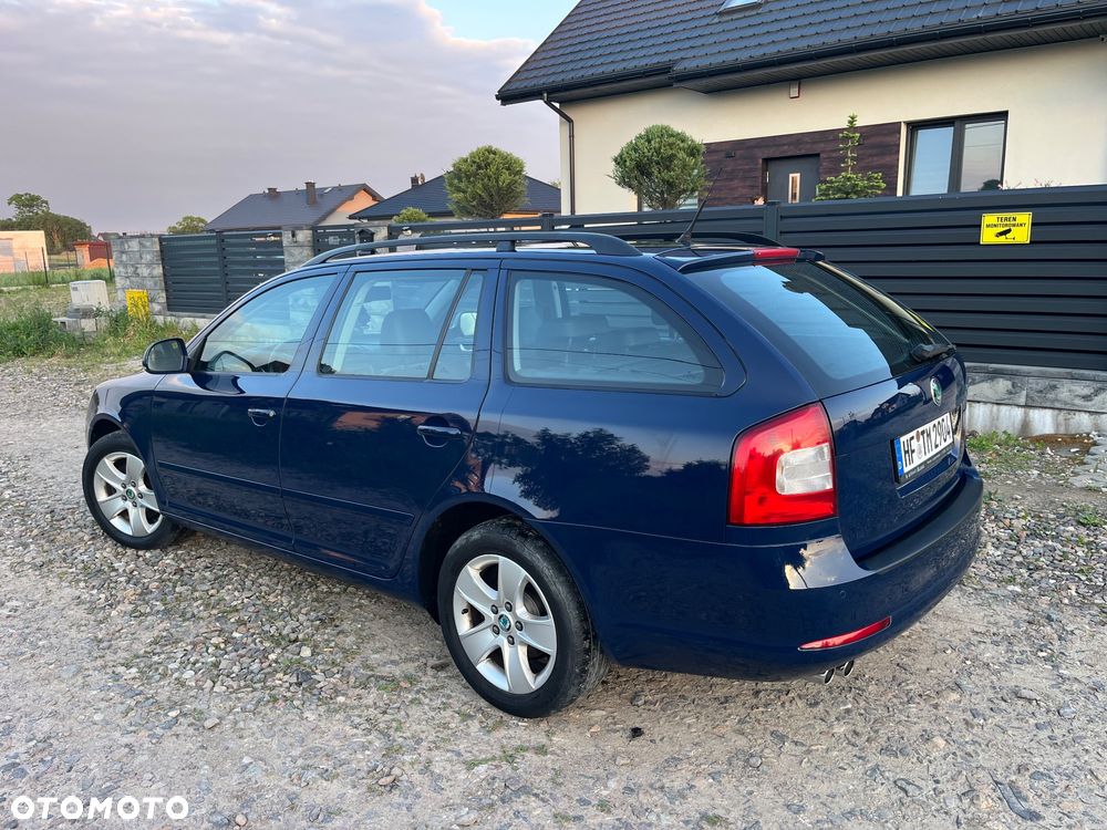 Skoda Octavia 2.0 TDI DSG Elegance - 5
