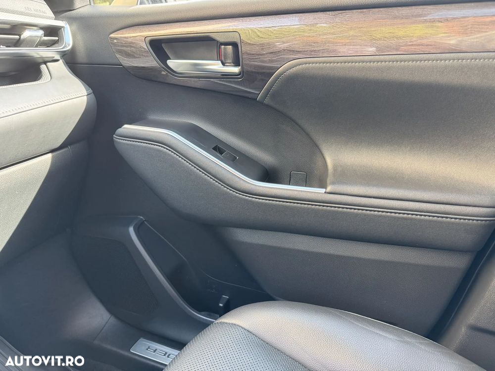 Toyota Highlander 2.5 L Hybrid Dynamic Force 248CP Luxury Pearly - 23