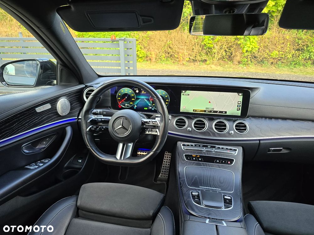 Mercedes-Benz Klasa E 300 de AMG - 7