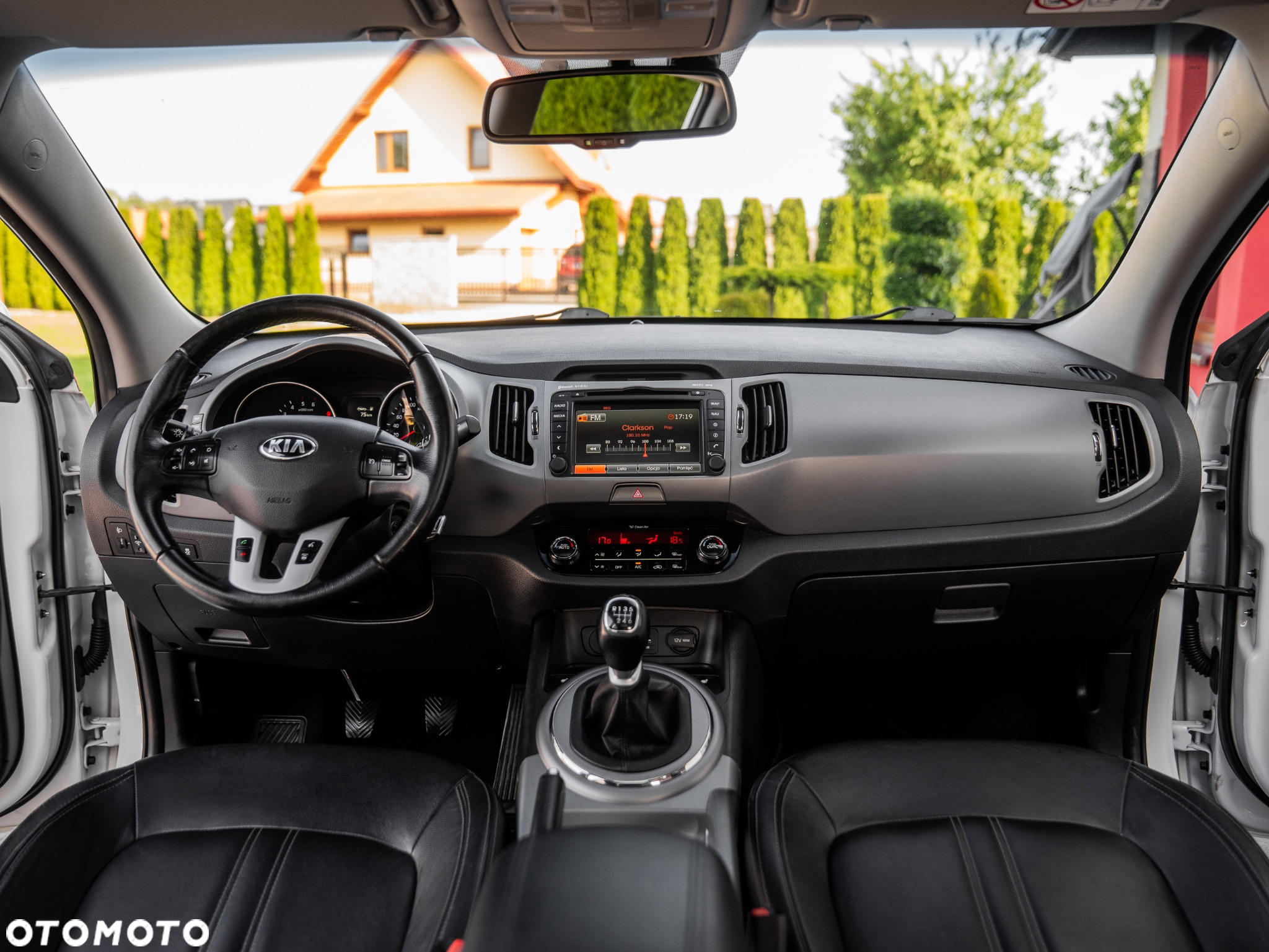 Kia Sportage 1.7 CRDI Business Line M 2WD - 30