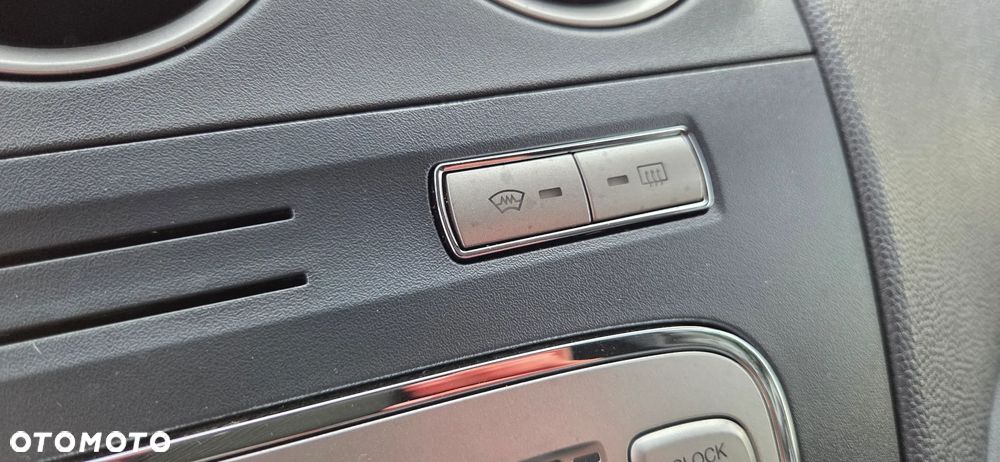 Ford Transit connect - 15