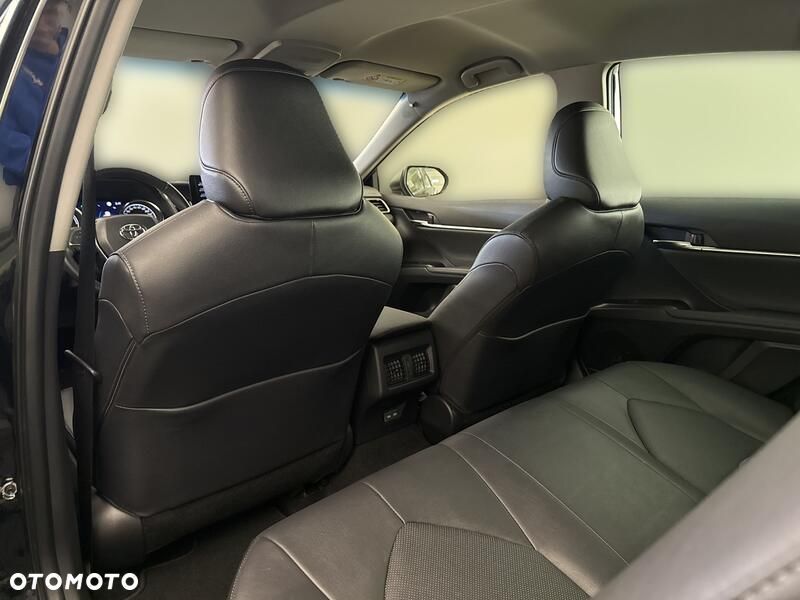 Toyota Camry 2.5 Hybrid Comfort CVT - 19
