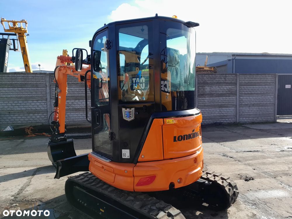 Kubota LONKING CDM6025 - 13